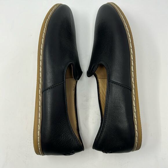 Black Flats Slip-On Shoes with Smooth Leather and Rounded Toe - Picture 7 of 10